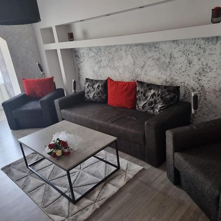 Clau Home Hunedoara Zewnętrze zdjęcie