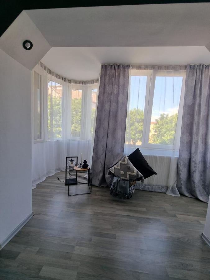 Clau Home Hunedoara Zewnętrze zdjęcie