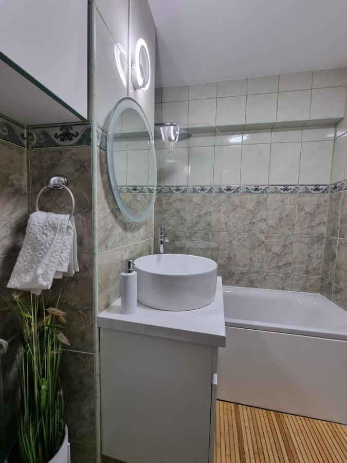 Clau Home Hunedoara Zewnętrze zdjęcie