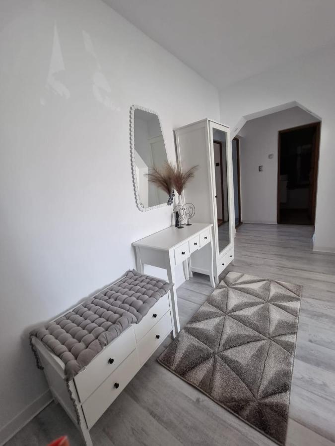 Clau Home Hunedoara Zewnętrze zdjęcie