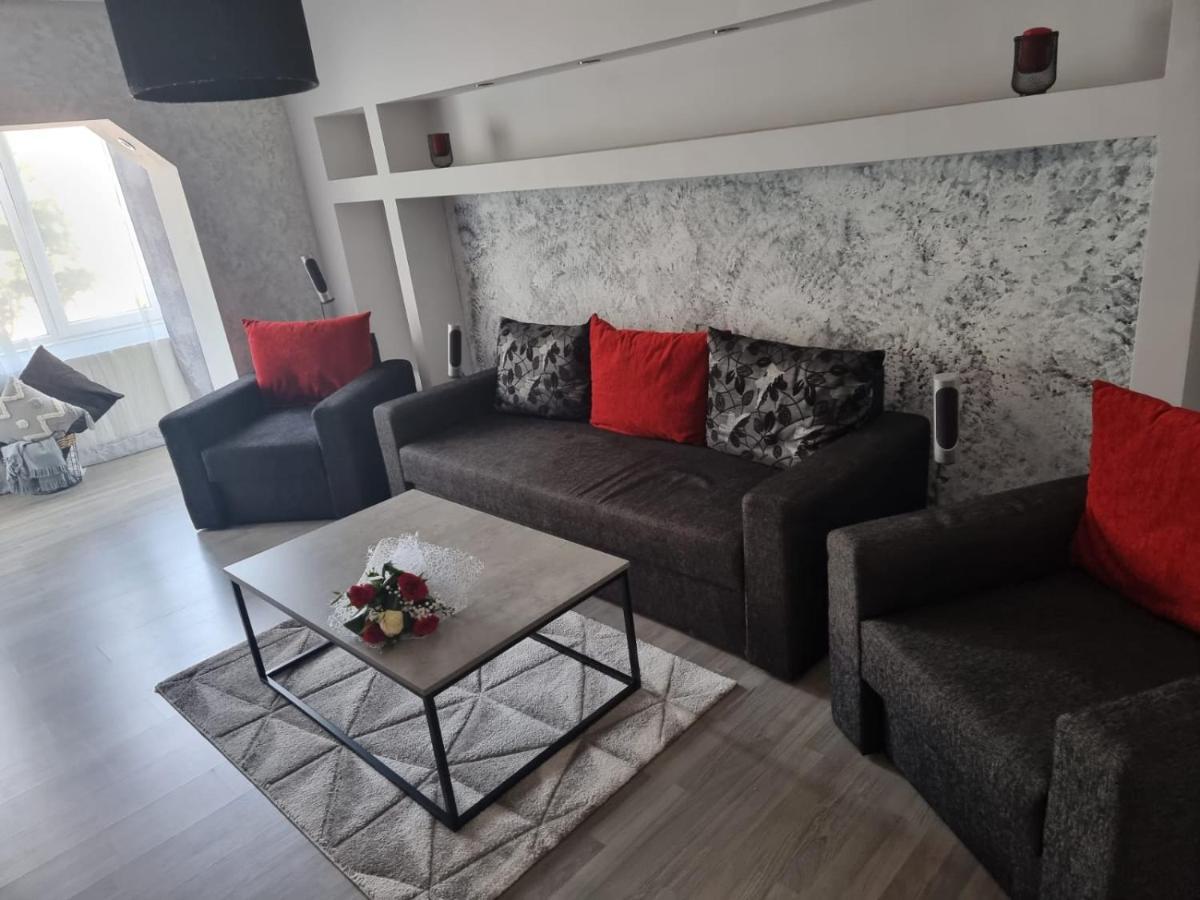 Clau Home Hunedoara Zewnętrze zdjęcie