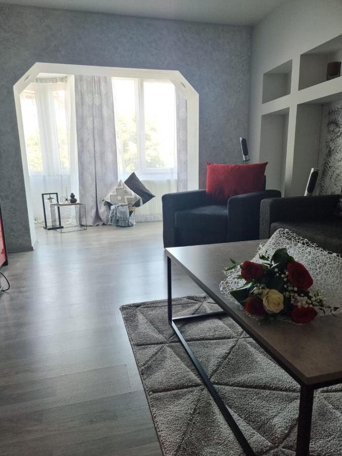 Clau Home Hunedoara Zewnętrze zdjęcie